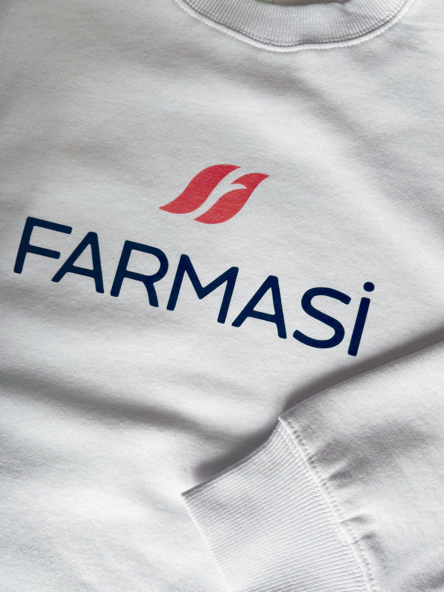 SUDADERA sin CAPUCHA Farmasi